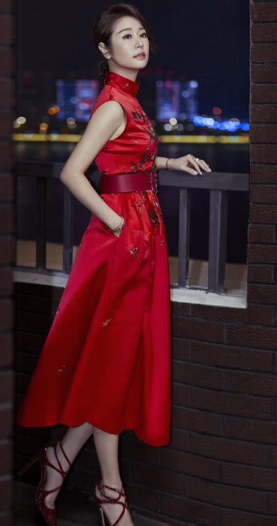 林心如大晒健身照回应谣言变脸，网友：果真还是小姑娘