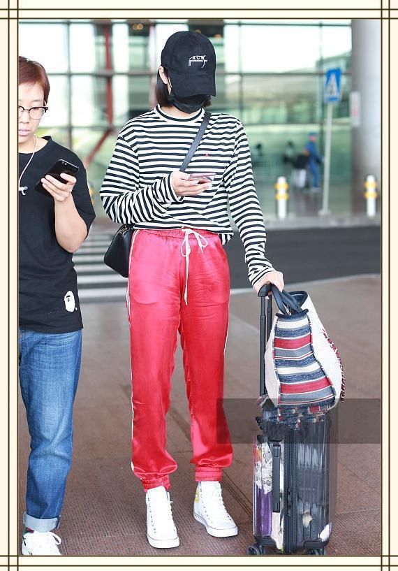 没宋茜腿真别穿这种束脚运动裤，像孟美岐这样穿出短粗腿就尴尬了