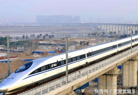 一辆火车几千名乘客，为何连几十份盒饭都卖不完换作你也不会买