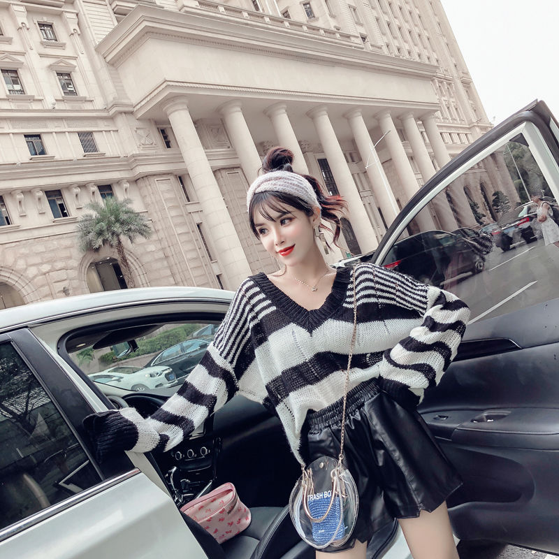 快丢掉老土的连衣裙吧,今年流行穿这样的小香风套装让你洋气到爆