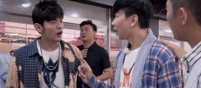 「蜡像」自恋又无趣,周杰伦新综艺尴尬到冒泡,求你回音乐圈吧