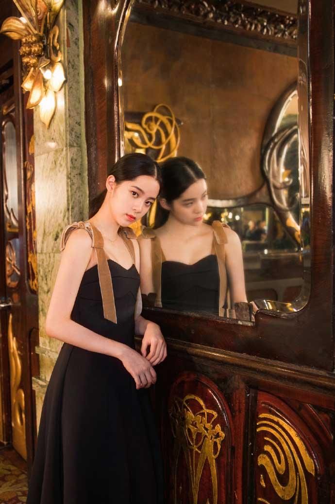 欧阳娜娜性感优雅写真图片