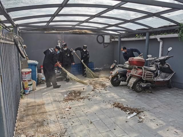  「清理卫生死」北京80万人次党员群众参与大扫除