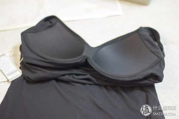 【好物分享】 篇十七:带文胸的百搭小背心，陪你出街凹造型