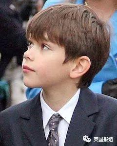 哈里王子爆出惊人消息：我表弟巨帅，未婚！