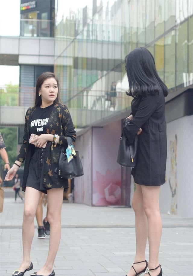  『搭配出』闺蜜一起逛街，穿不穿高跟鞋，真的是两个样子