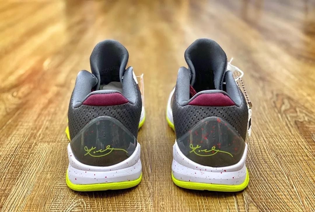  心中■无数人心中的最帅战靴！Kobe 5“小丑”配色开箱测评！