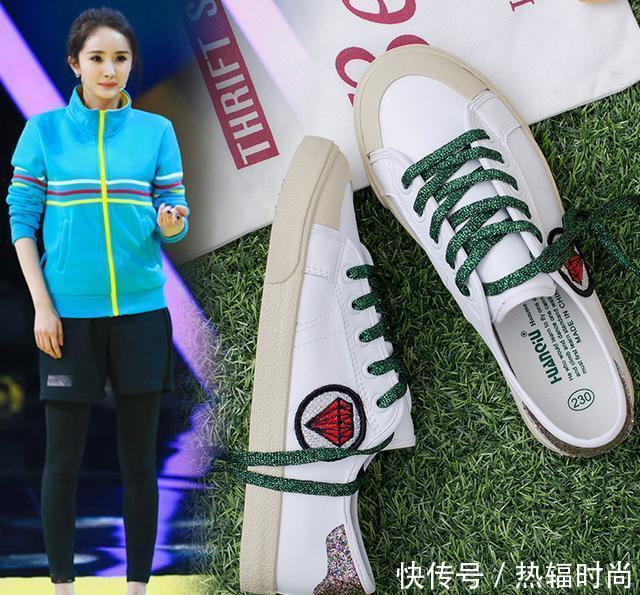 陈妍希一家三口现身机场, 大家却被她脚上的鞋子圈粉, 真心好看