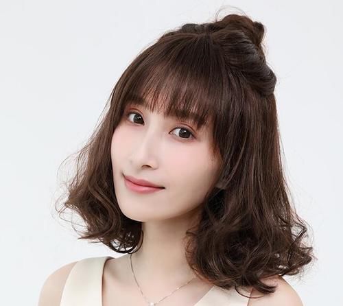  「女生」脸胖的女生适合剪什么发型 这些修饰脸型的发型太赞了
