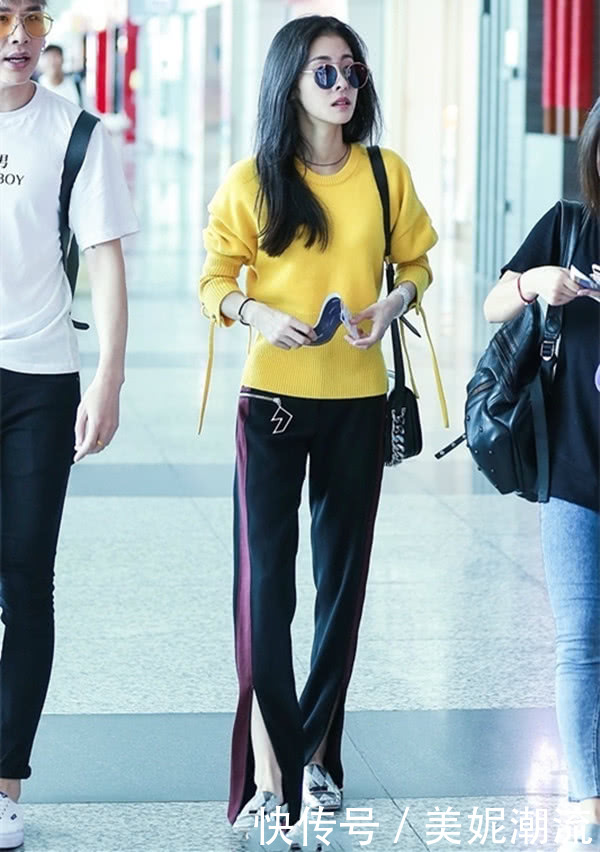 张碧晨瘦得过分，穿这么小的牛仔裤都不贴身，网友：这腿我服了！