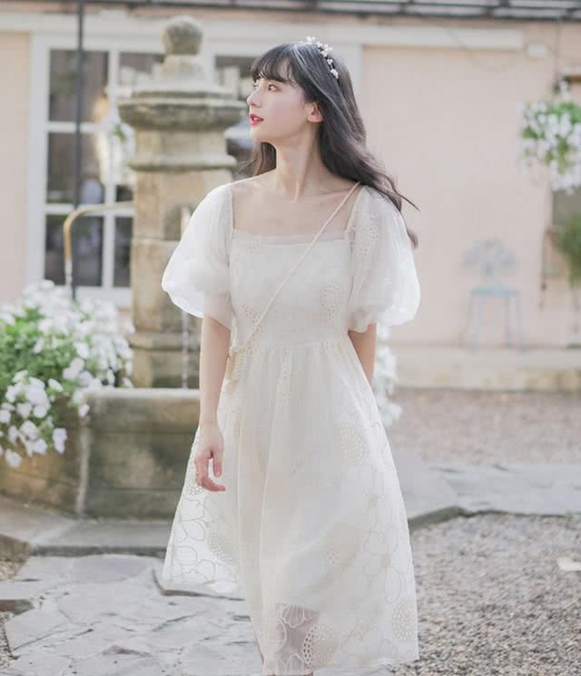 #仙女裙#春夏元气穿搭,超仙显瘦连衣裙,少女感满满,是心动的感觉!