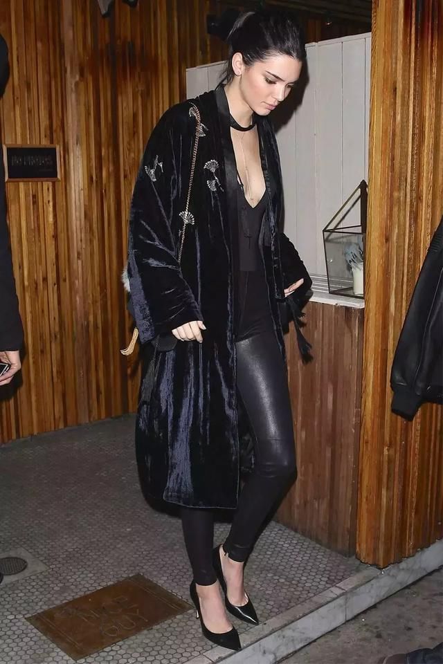 慵懒甜美超酷girl，卡戴珊家金小妹!