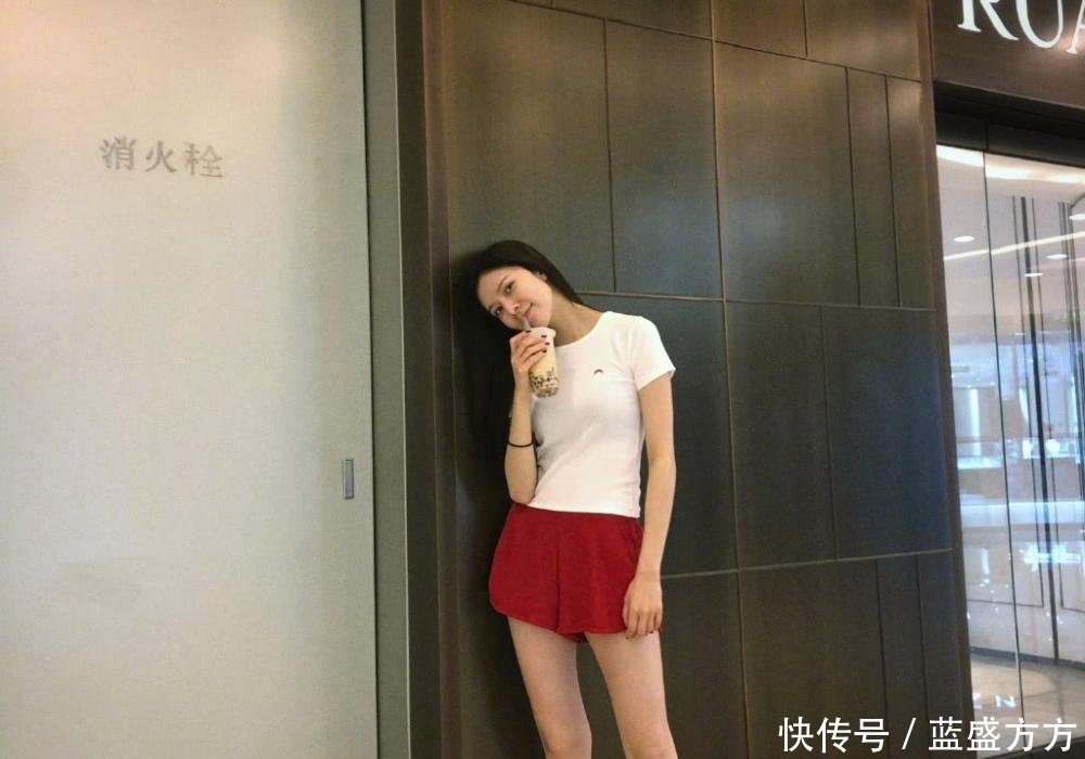 身材是真的棒! 粉色短裤都包不住, 网友 我突然发现活着的意义了