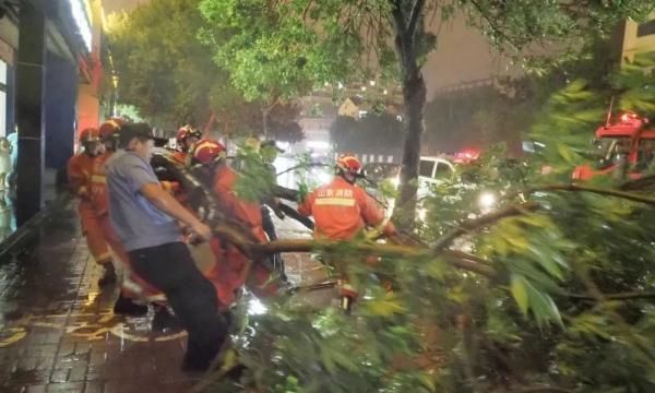 “利奇马”已过境德州，今夜我市仍有中到大雨，局部暴雨