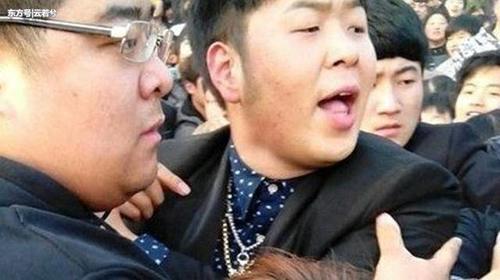 杜海涛公司紧急发布声明!澄清“7人腹泻”事件,网友:真恶心!