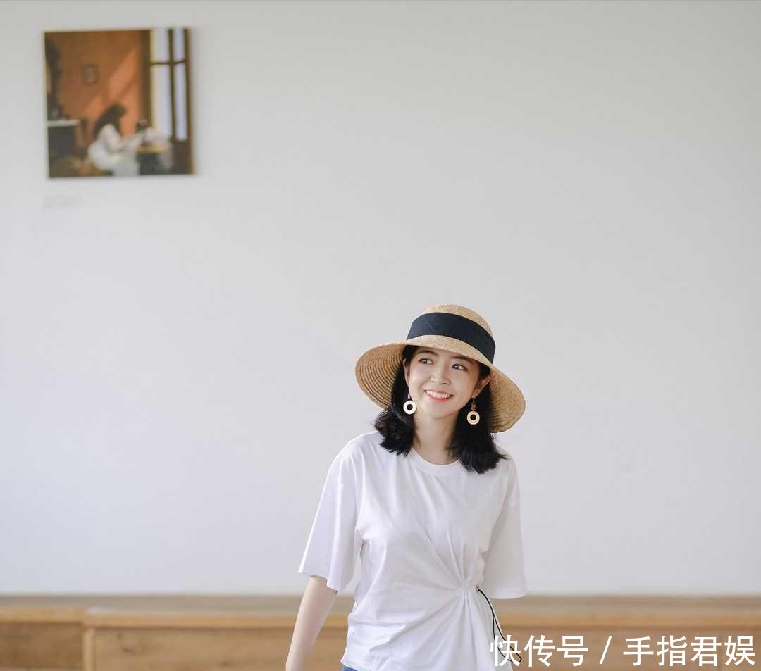 『女人』聪明女人春季有件白衬衫就够,第2套很多人都有,就是自己不会搭