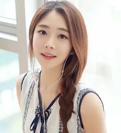  「女生」夏季长发女生要怎么扎头发才会清凉又好看,简单又时尚!