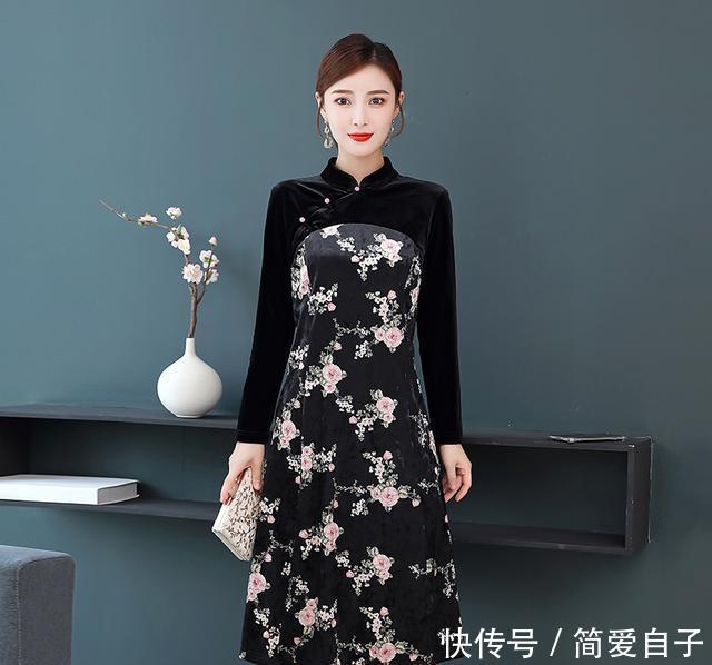  女装：新上一款女装，叫“中国风”，遮肉高雅特迷人，浓浓中国情，特美