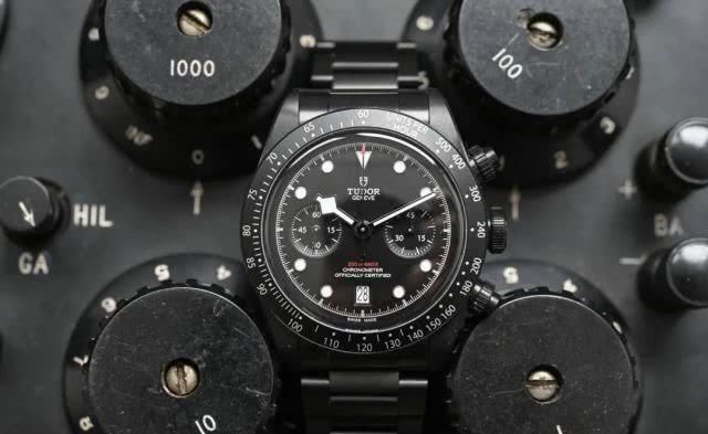  [IWC]IWC万国推出全新黑“大飞”腕表