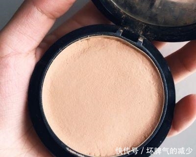 「可得」口红断了咋办? 粉饼碎了咋办? 这些补救方法, 你可得收好了!