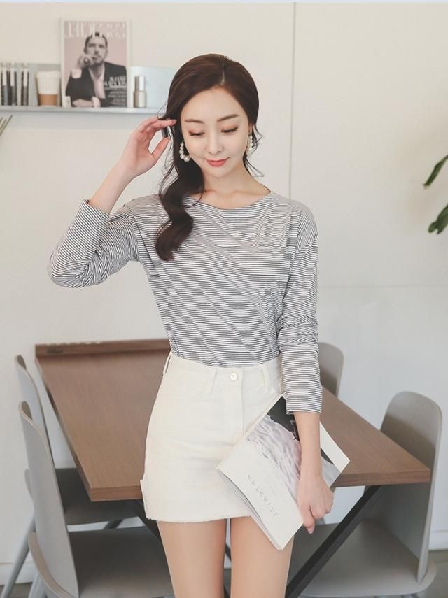 人像摄影：展现出模特的优美轮廓，勾勒出模特的完美曲线