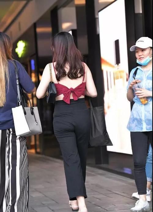 特别|街拍:清纯娴淑的小姐姐,称得上宅男杀手