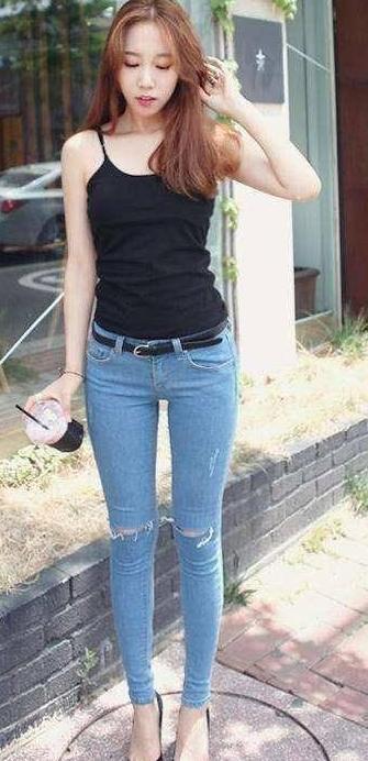 紧身裤让你成为朋友们眼中的女神，男生眼中的焦点