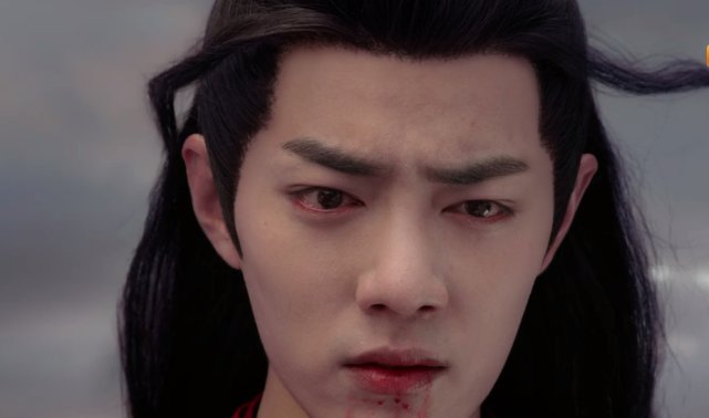 『传说』肖战大概是娱乐圈的一朵“奇葩”, 不在江湖飘, 江湖依然有传说