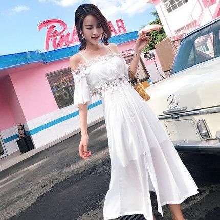 今年刮起一阵“冷淡风”连衣裙，上身凉凉的不沾身，美的不一般