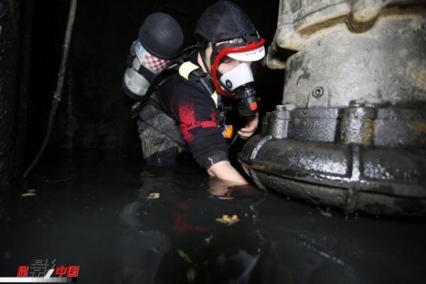 高铁如何“排泄”？ 揭秘15米深井下的“男保姆”