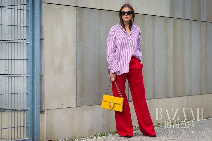 今年的秋冬流行色很吉利，还没到过年就要红火起来!