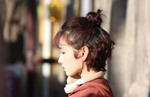  【短发】短发时尚达人，教你如何将短发，扎成丸子头