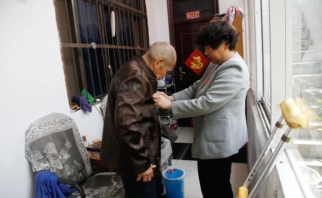  喜欢攀比|年老之后，这2种老人几乎是所有子女的“拖累”，最怕两样都占了