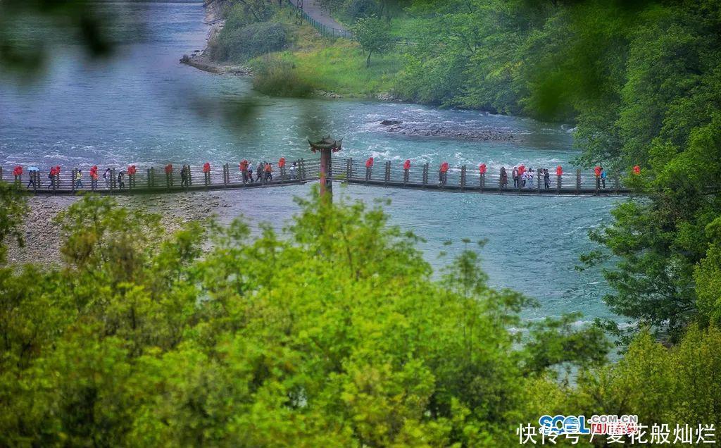  都江堰：境界丨四月芳菲 畅游都江堰