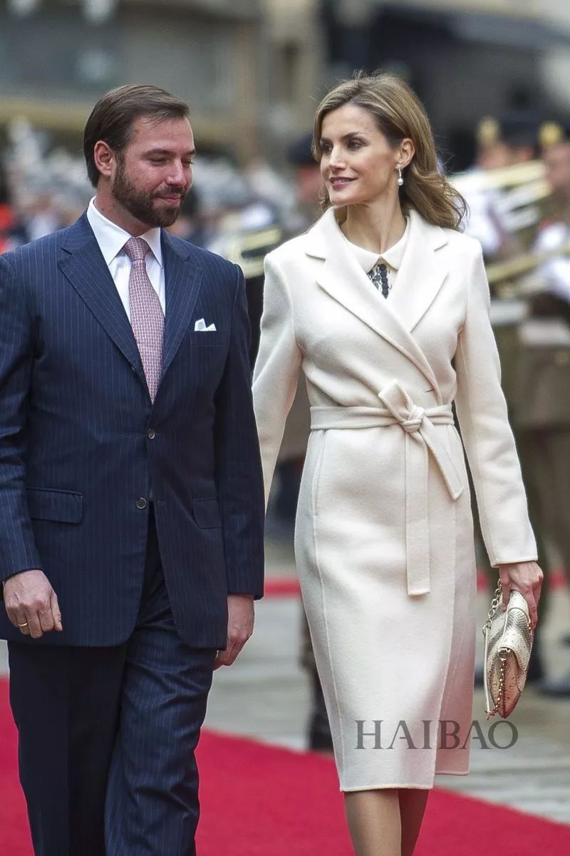 惊讶| 外国皇室不流行宫斗，王妃们比的是这些细节谁更时尚!