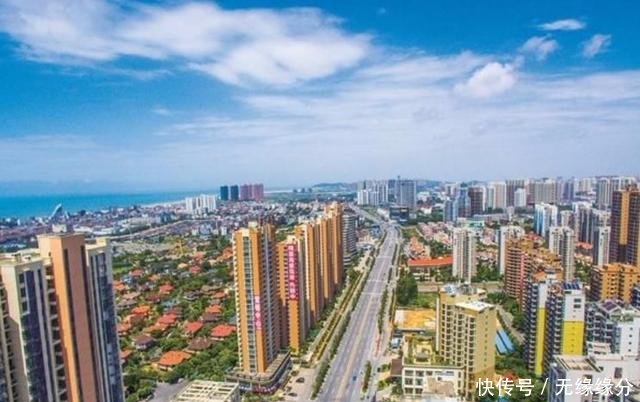  「南宁」此城是广西摩天第三城，除了南宁柳州，别的城市无法与