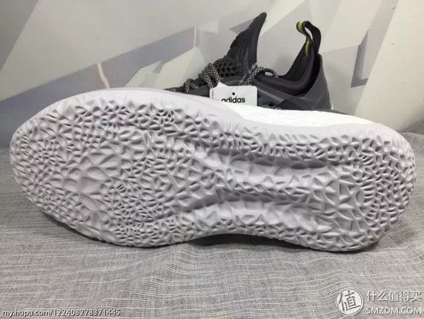我为什么要买4双Adidas 阿迪达斯 Harden Vol.2?