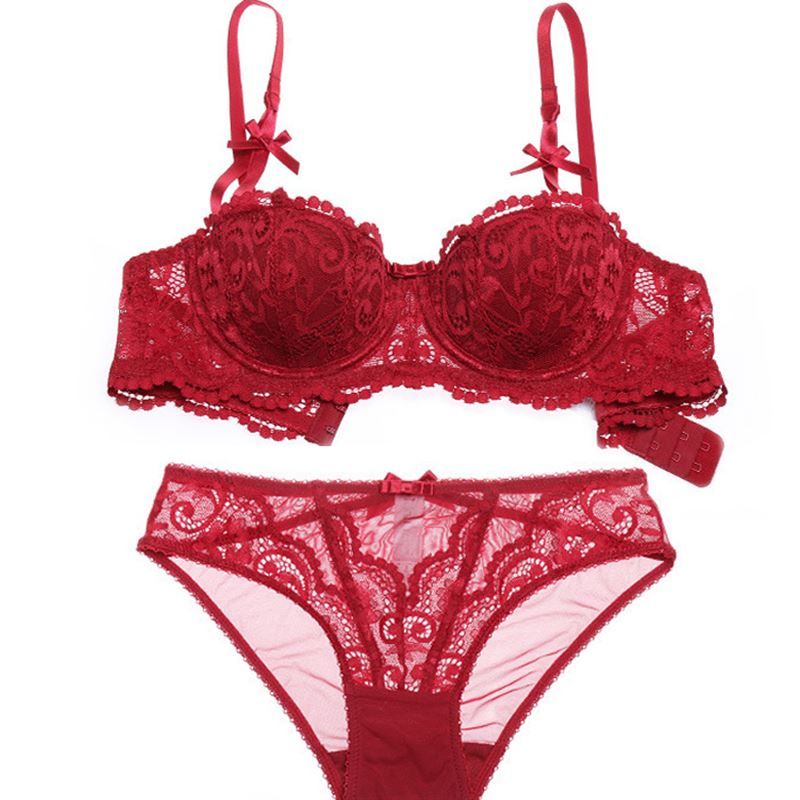 难怪姐姐这么多男人喜欢，穿这“透爽文胸”，没有男人挡得住