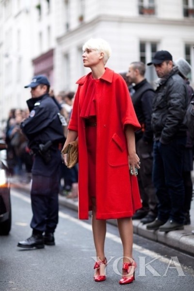 2018这些颜色最流行 穿对一样你就赚