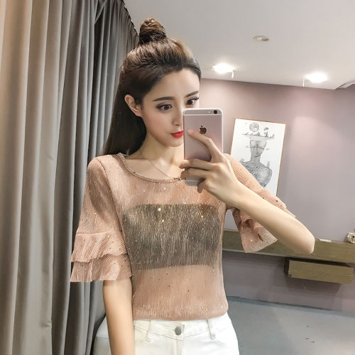 新知道一种小衫叫“透视衫”，时尚又性感，小姐姐穿上真的很美