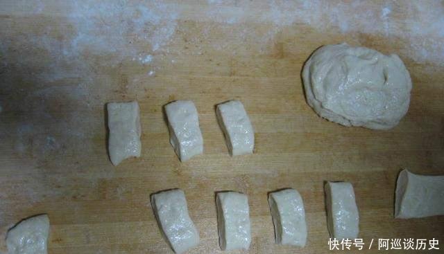 油条:油条的简单做法, 自己在家里做超简单