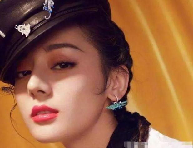 章子怡赵薇引起的时尚风暴，连杨幂王菲也有hold不住的时候！