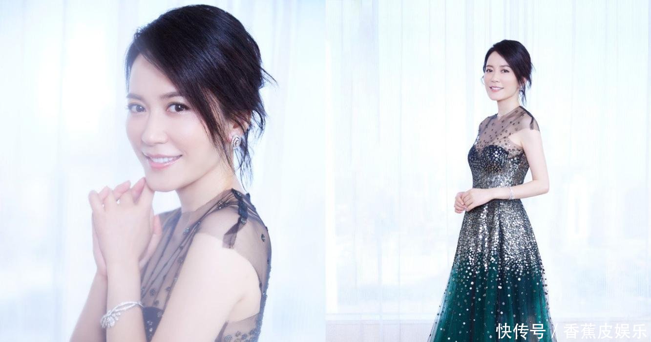 47岁俞飞鸿穿亮片薄纱裙优雅动人, 大秀东方美, 年龄就成了个摆设