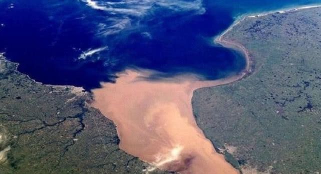 争议最大的河流：宽290公里像河又像海，比长江短面积大一倍