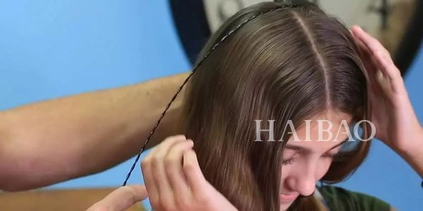 两个小揪揪的唐艺昕看起来最多18！