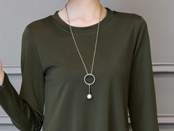 矮个子老婆，超会穿搭，欧货小衫+小脚裤，显高巨美腻