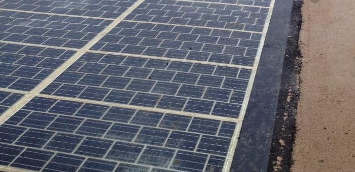  「太阳能发电」全球第一条太阳能发电公路：1千米耗资3661万，如