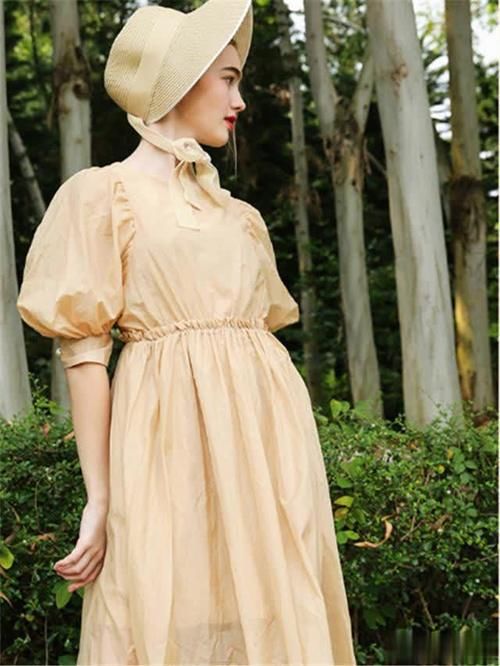  复苏@万物复苏的春季，怎么能少得了裙子呢