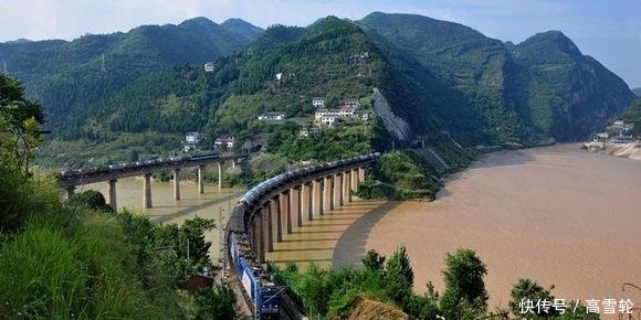 你知道宝成铁路是如何“翻越”秦岭的吗?