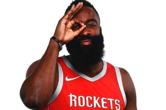 来了！火箭新援齐亮相，甜瓜真社会，周琦这身材进不了轮换？